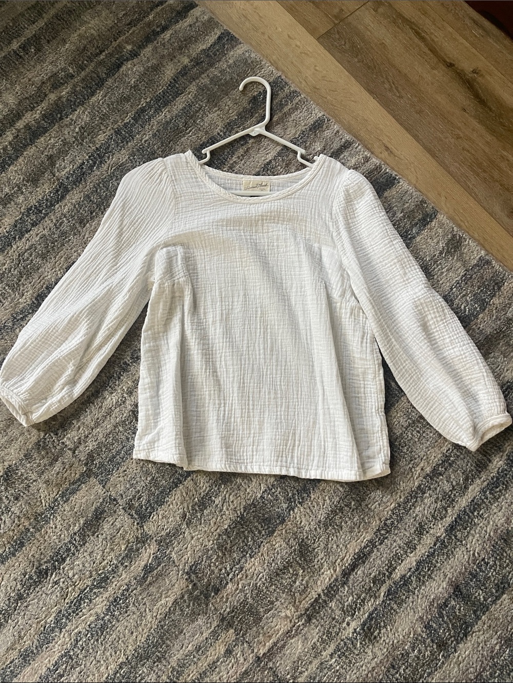 Universal Thread Textured Bubble Sleeve Top